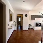 Buddy's House View Dog Friendly Whit Garage Apartment *